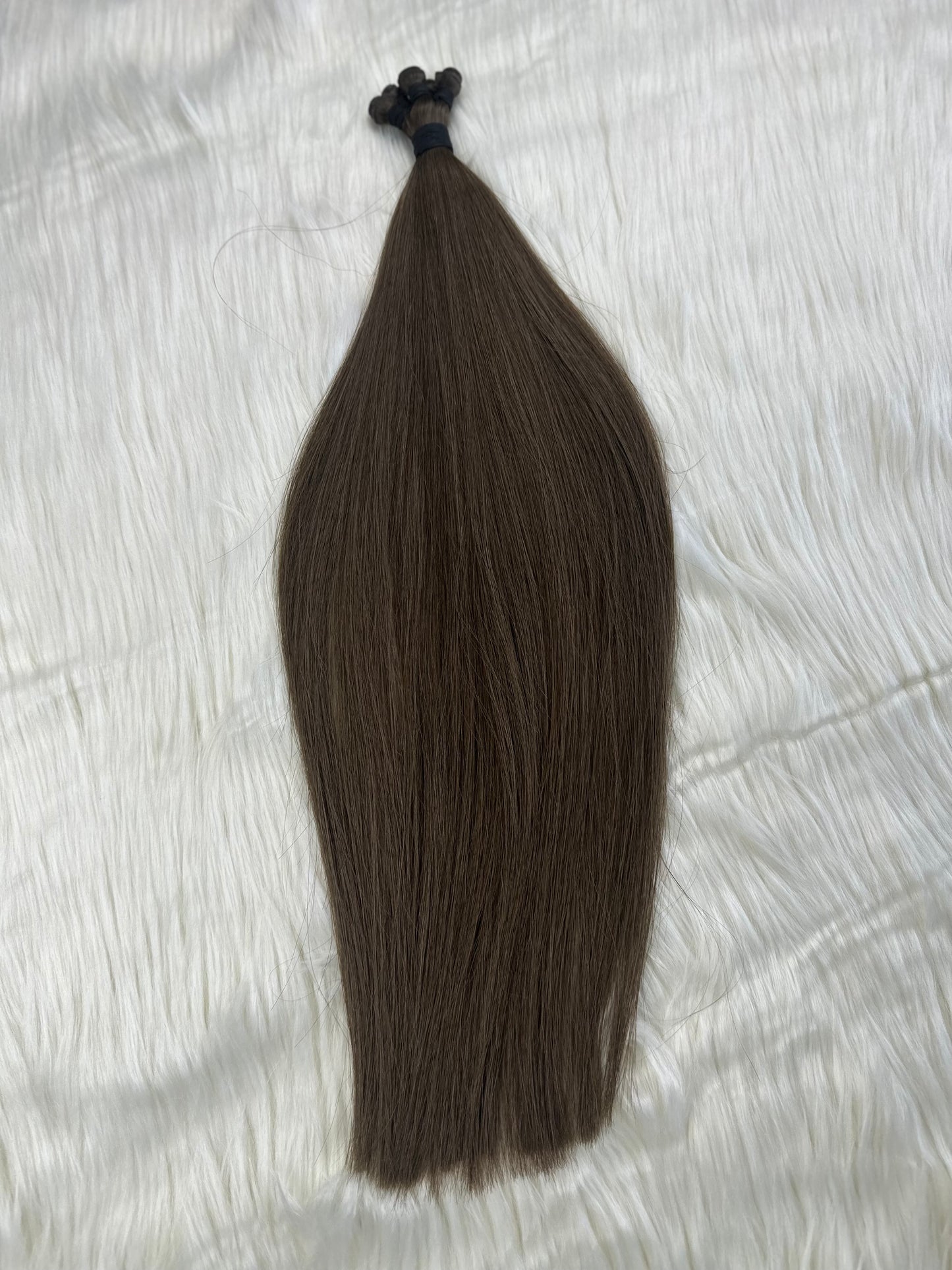 Hand Tied Weft 22"